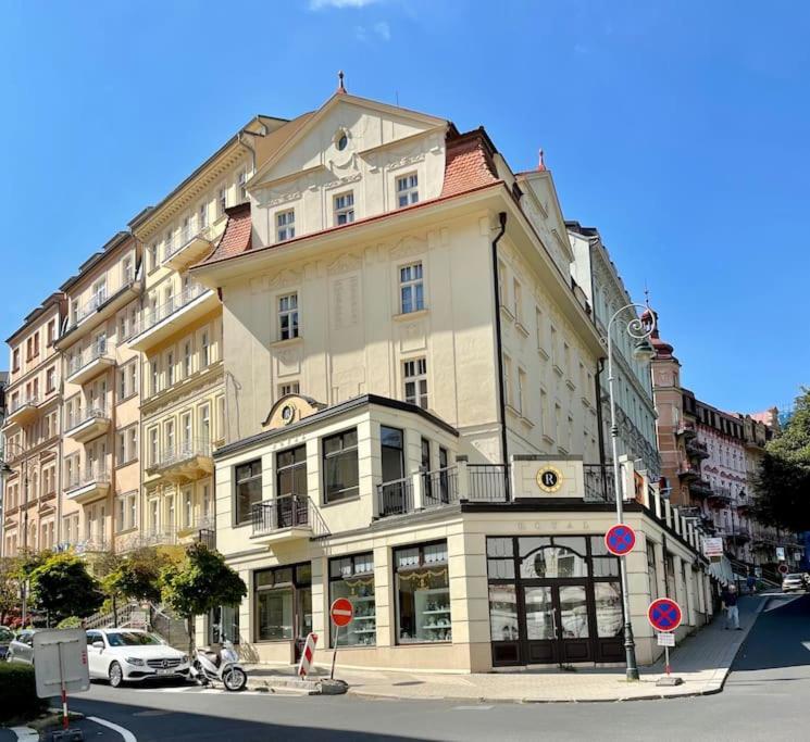 Huge Two Floor Apartment On The Park Colonnade With Free Parking For One Car, 160 Sqm Karlovy Vary Exterior photo